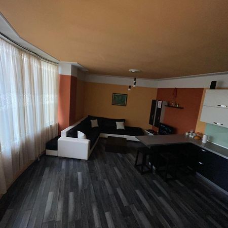 Moonshine Apartament Τίρανα Εξωτερικό φωτογραφία