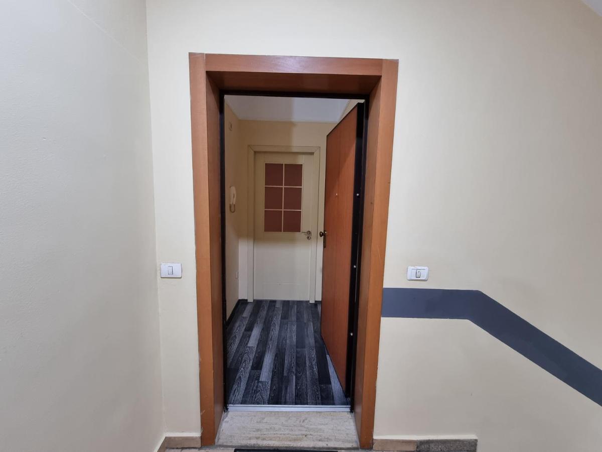 Moonshine Apartament Τίρανα Εξωτερικό φωτογραφία