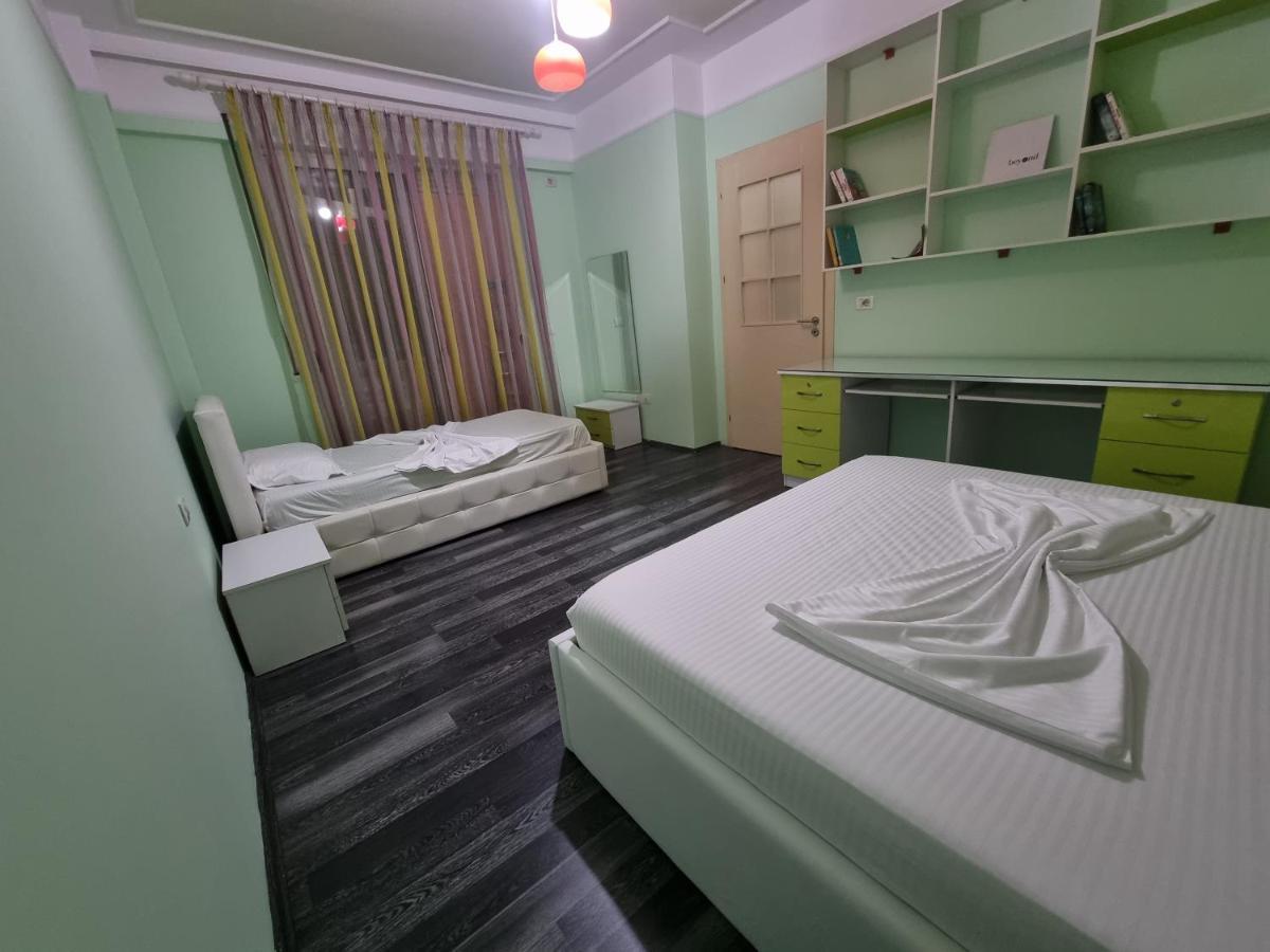 Moonshine Apartament Τίρανα Εξωτερικό φωτογραφία