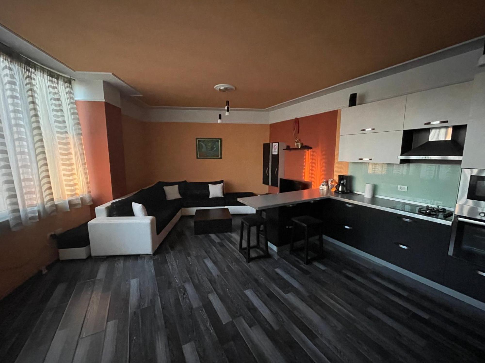 Moonshine Apartament Τίρανα Εξωτερικό φωτογραφία